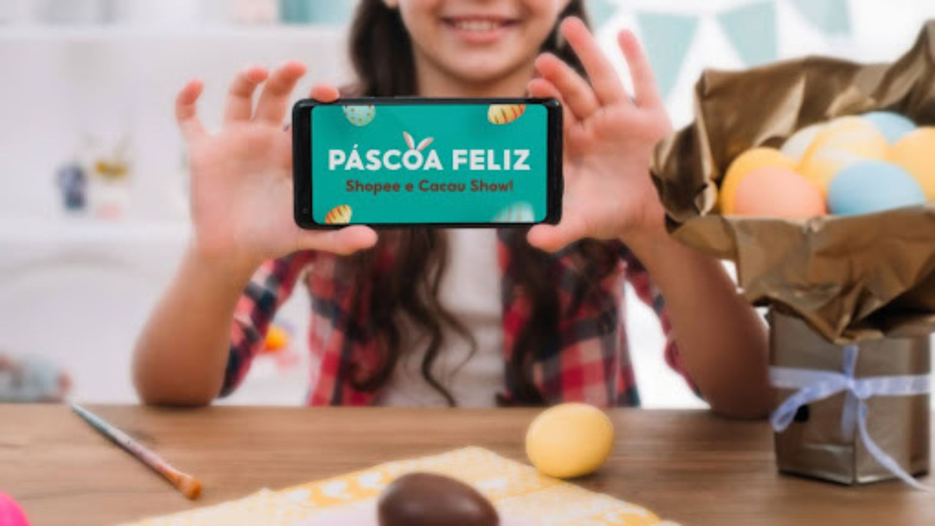 Shopee realiza acao de doacao de ovos de Pascoa em parceria com a Cacau Show